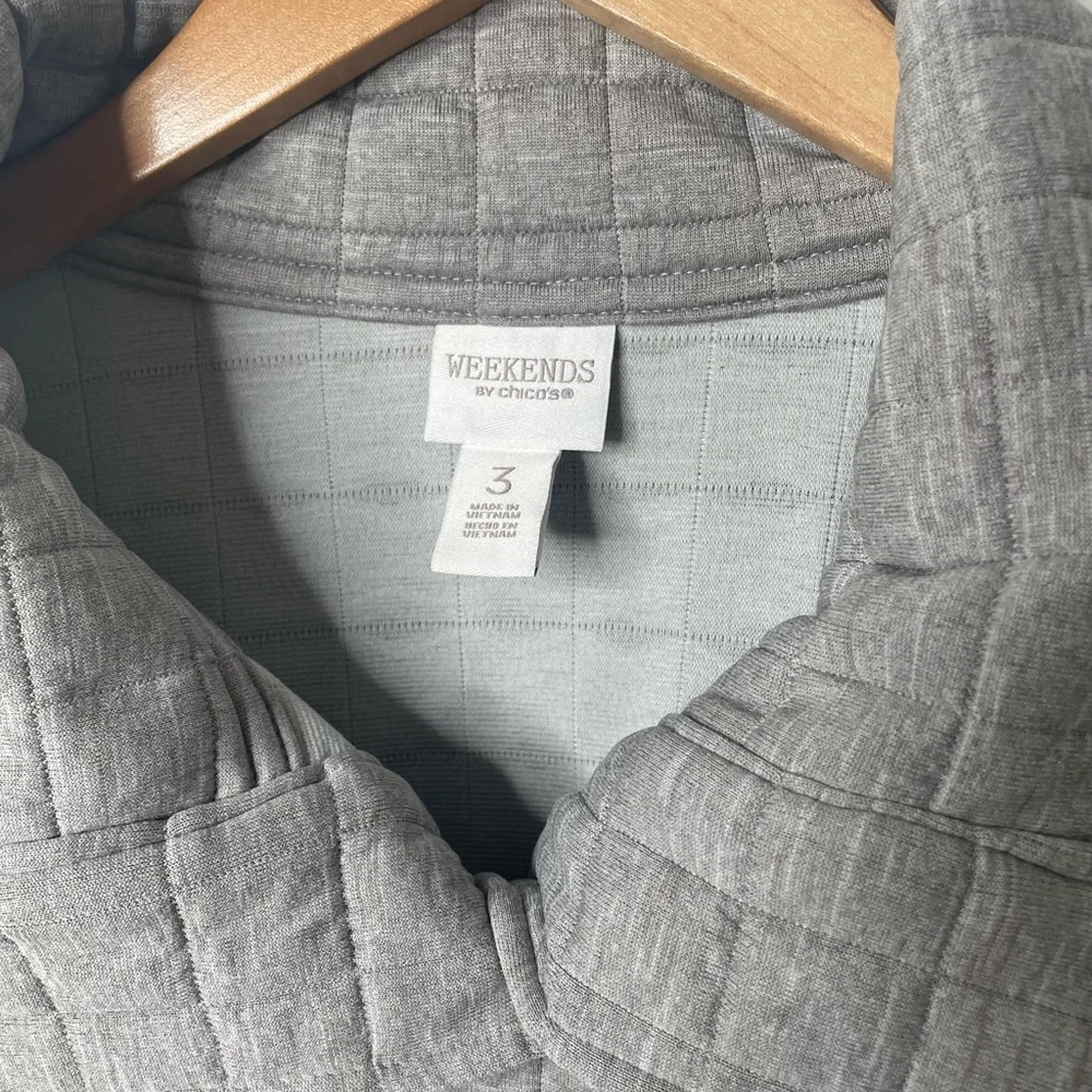 Chico's Jacket Womens Medium Quilted Coat Mid Hip Length Snap Quiet Luxury Gray‎